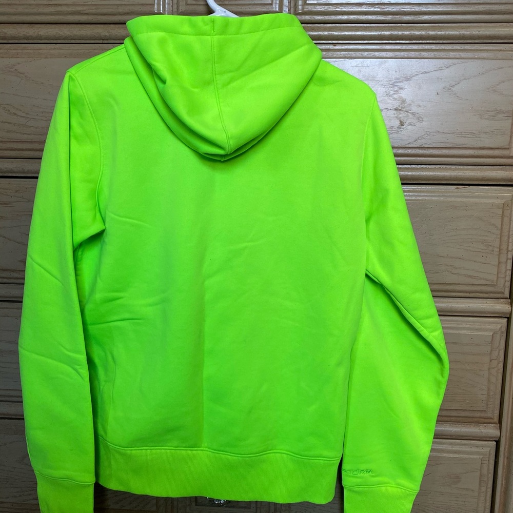 Under Armour - Picture 4 of 5